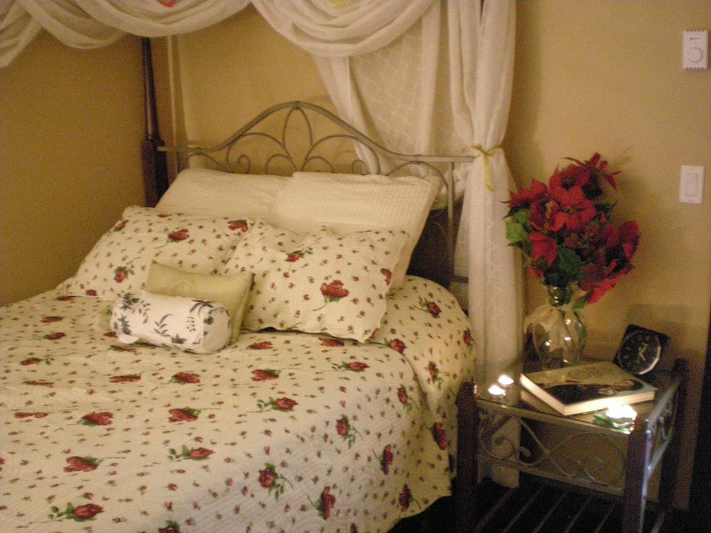 Bed and Breakfast Davis Brook Retreat Sechelt Pokoj fotografie